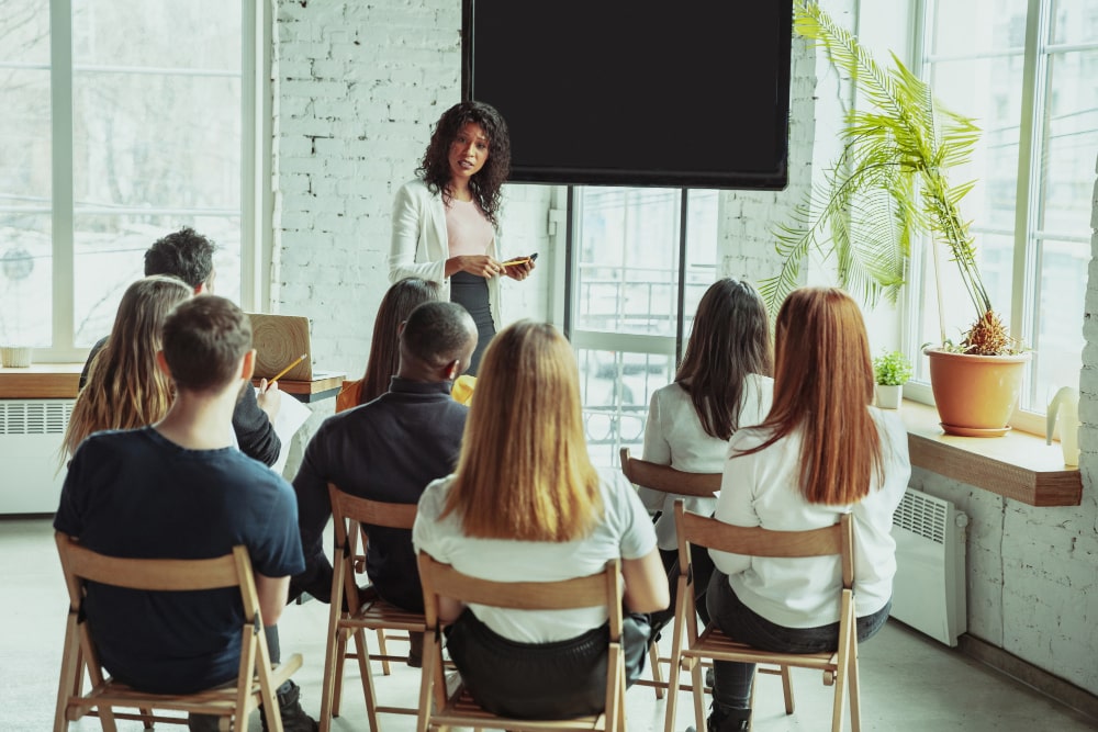 Lợi Ích Và Tính Năng Nổi Bật Của Khóa Học