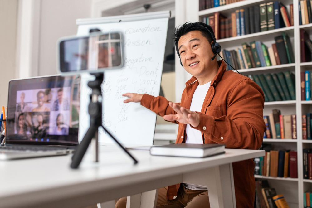Micro là thiết bị không thể thiếu, giúp thu âm thanh tốt hơn
